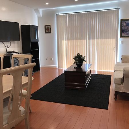Fully Furnished Apartment In La Close To Beverly Hills Екстериор снимка